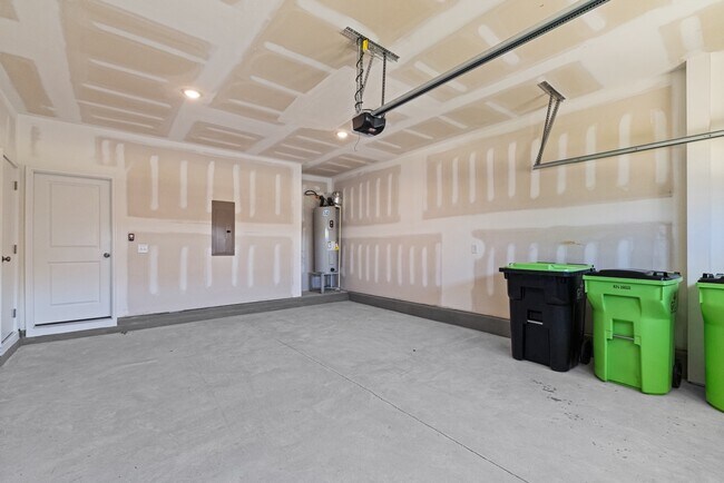 Building Photo - 2114 Kettle Falls Station