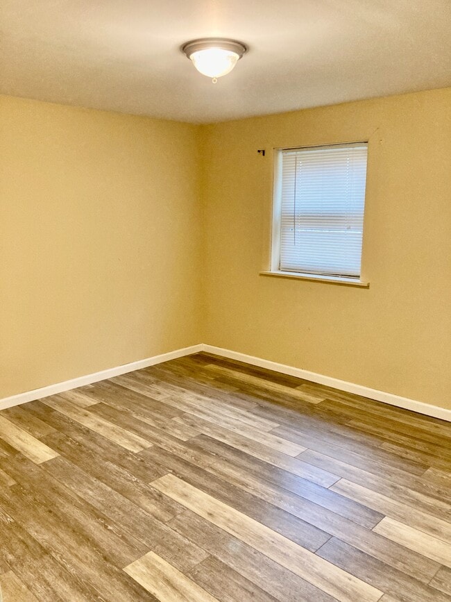 Building Photo - 1234 W County Rd 1300 N