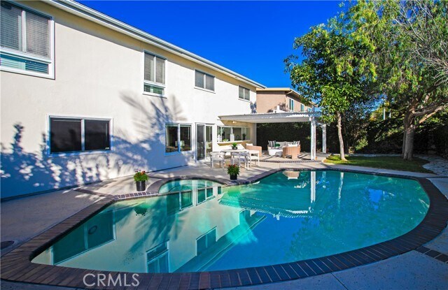 Building Photo - 9882 Kings Canyon Dr