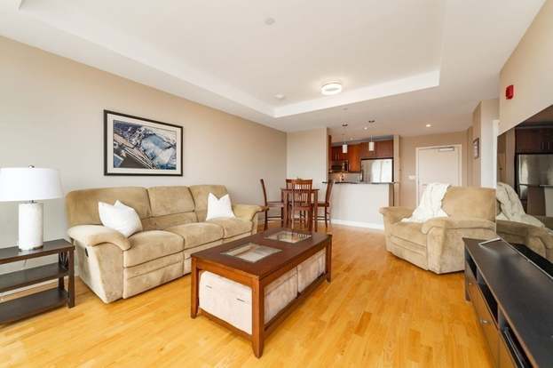 Building Photo - 100 Station Landing