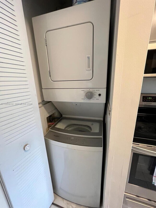 Building Photo - 8657 SW 5th St