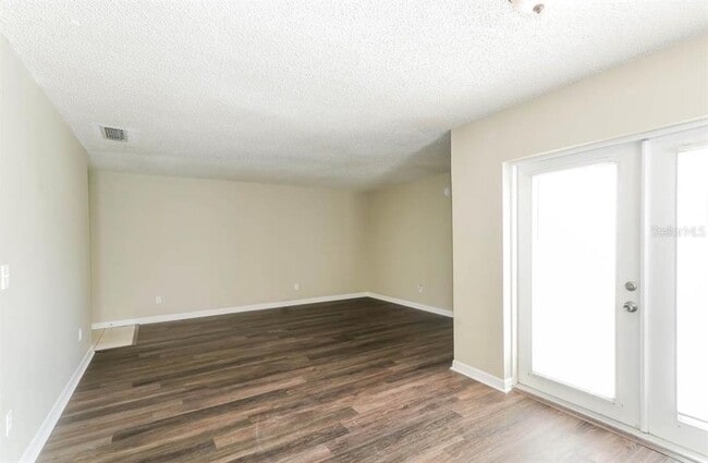 Building Photo - 10536 Chadbourne Dr