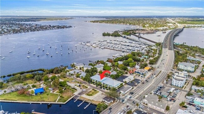 Building Photo - 521 SW Ocean Blvd