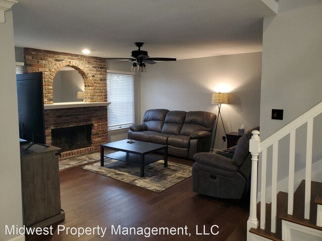 Building Photo - 3 br, 2.5 bath House - E 100-11 Green Mead...