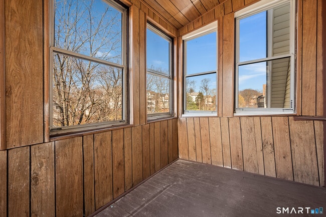 Building Photo - 225 Winthrop St