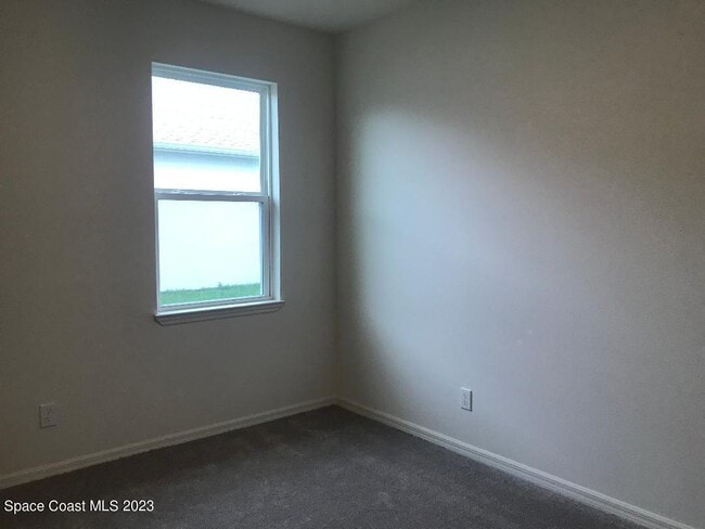 Building Photo - 750 August St SE