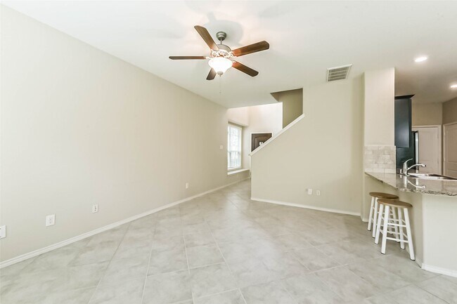 Building Photo - 16155 Beachside Pl
