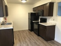 Building Photo - 402 N 19th Ave