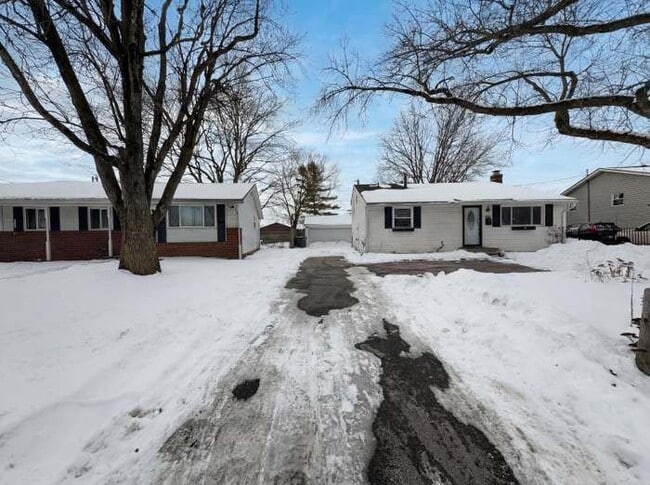 Building Photo - 3859 Briggs Rd