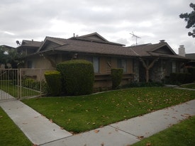 Building Photo - 136 Delano St