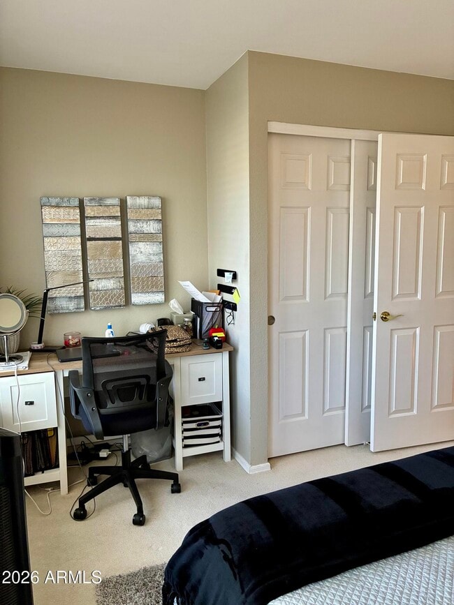 Building Photo - 1723 E Palm Beach Dr