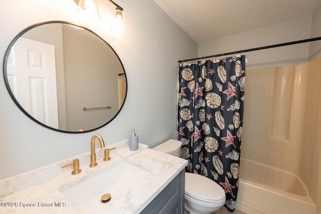 Building Photo - 790 Palm Dr