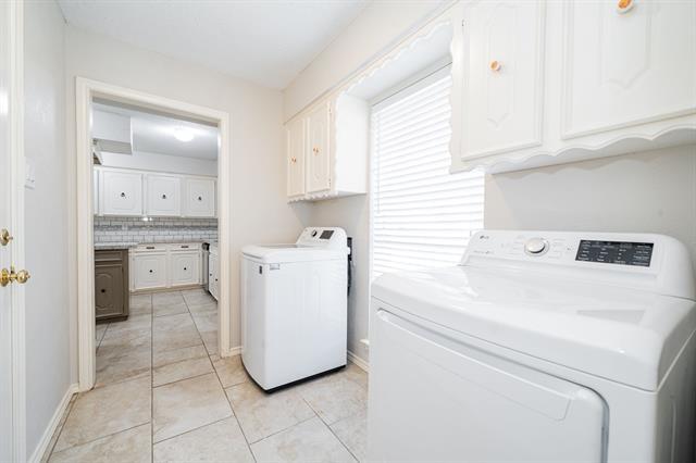 Building Photo - 3317 Bouvier St