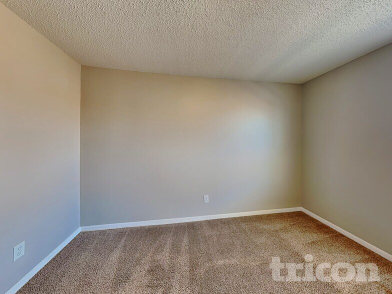 Building Photo - 1731 Lady Palm Ct