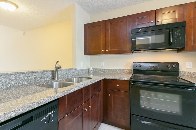 Building Photo - 265 Palmetto Ct