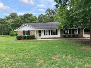 Building Photo - 1490 Crooked Creek Rd