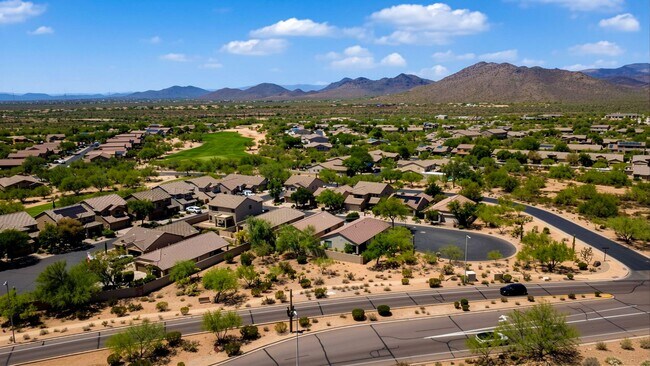 Building Photo - Well maintained 3 bedroom home in Cave Creek AZ - Available Today!