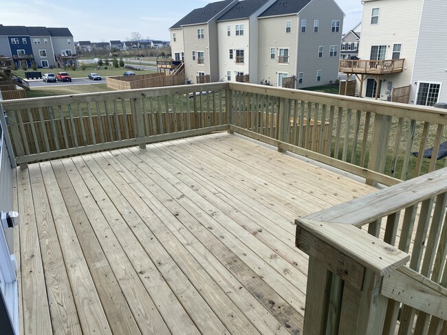 Building Photo - 217 Crofton Ct