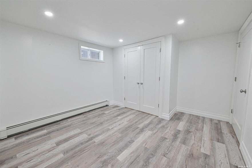 Building Photo - 10 Brompton Pl