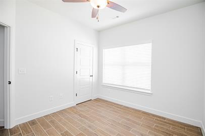 Building Photo - 924 Parker Ln