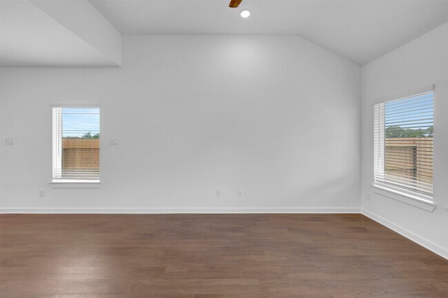 Building Photo - 32518 Lantana Flds Rd