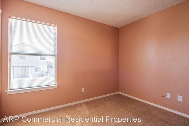 Building Photo - 3 br, 2.5 bath House - 11941 MESQUITE ROCK DR