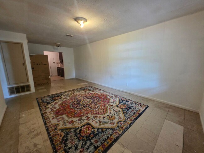 Building Photo - 6710 Gulley Ln