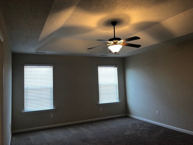 Building Photo - 3068 Ashley Lp