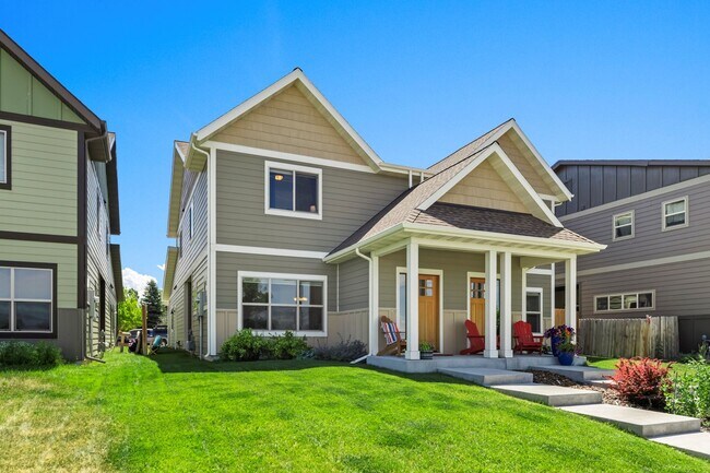 Building Photo - High End 3 Bed 2.5 Bath Home In Bozeman! N...