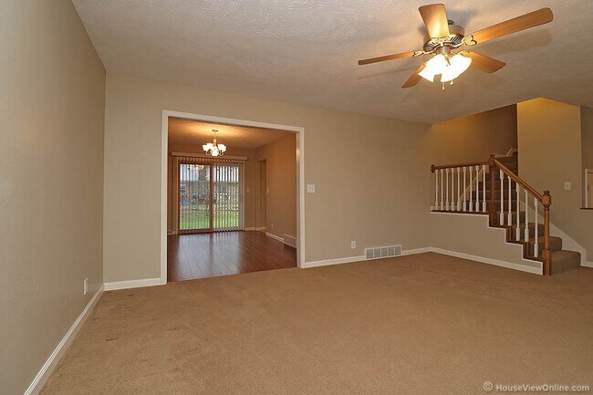 Building Photo - 2031 Allen Dr
