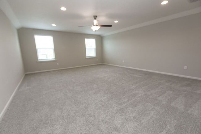 Building Photo - Shearwater, 4 bedroom 3.5 bath home for rent.