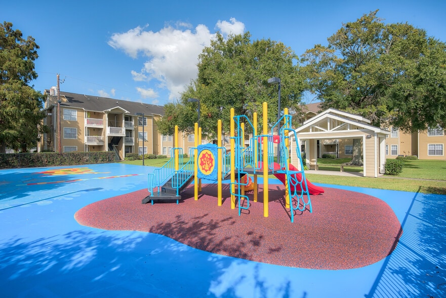 St. Germaine 2201 Manhattan Blvd Harvey LA 70058 Apartment Finder