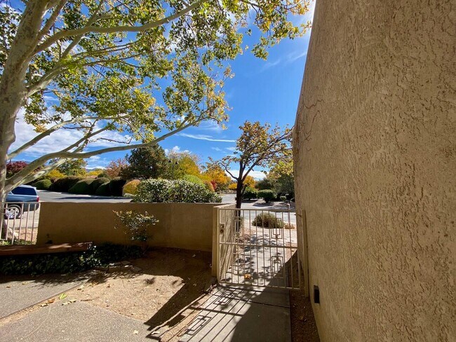 Building Photo - 9747 Village Green Dr NE
