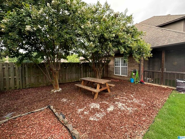 Building Photo - 277 Creekside Ln