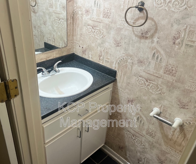 Building Photo - 2820 S O St