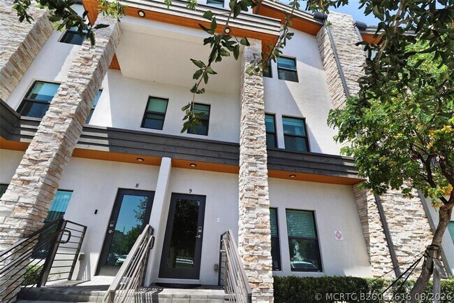Building Photo - 10473 NW 82nd St