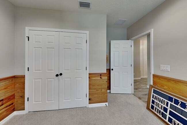 Building Photo - 1245 Celery Oaks Ln