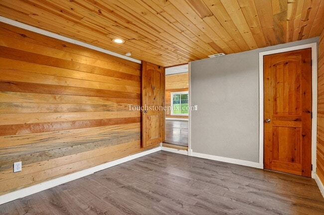 Building Photo - 10022 SE 172nd Ave