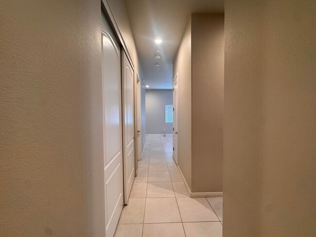 Building Photo - 31865 San Eljay Ave