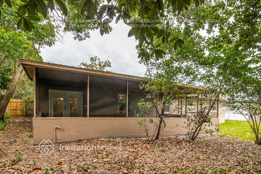 Building Photo - 1546 Peruvian Ln