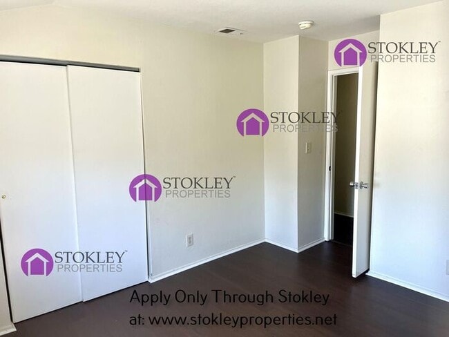 Building Photo - 1412 Kinross Ct