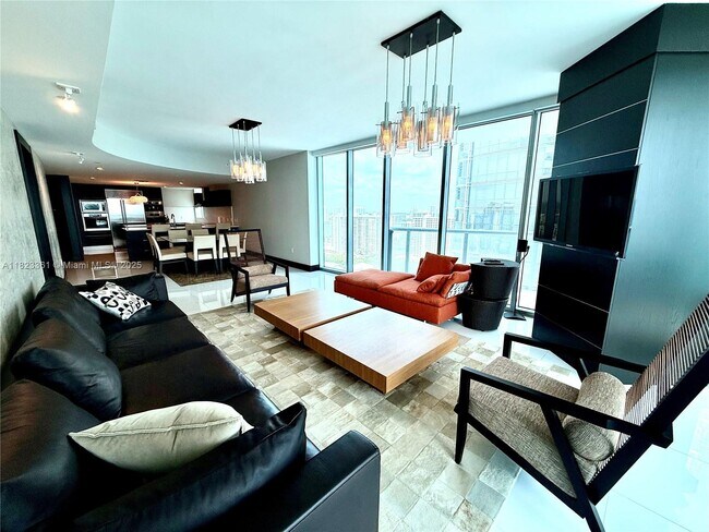 Building Photo - 17001 Collins Ave