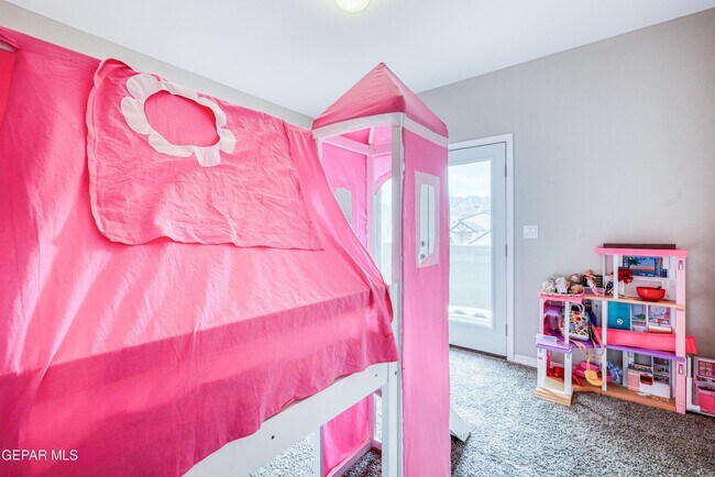 Building Photo - 2375 Enchanted Peaks