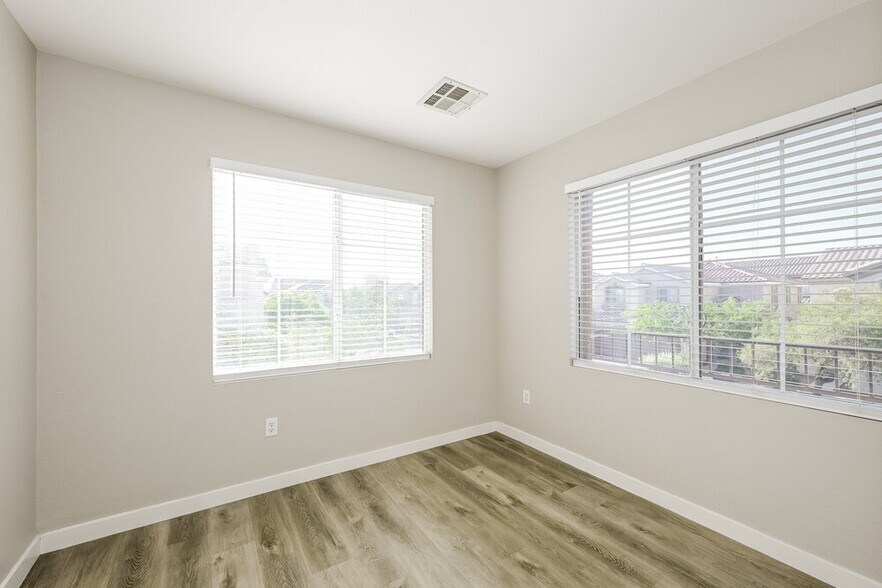 Building Photo - 9134 Mountain Maple Ct