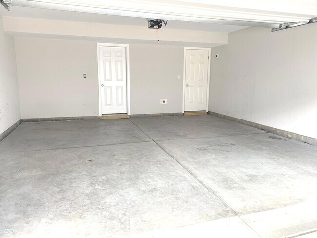 Building Photo - 1559 Bellefontaine St