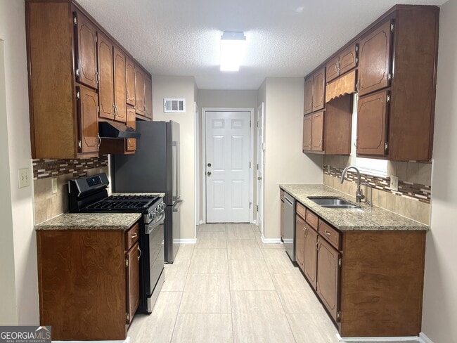 Building Photo - 217 Briarpatch Ct