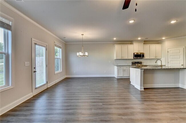 Building Photo - 3855 Brookburn Pk