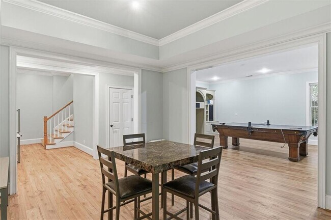 Building Photo - 1247 Manor Oaks Ct