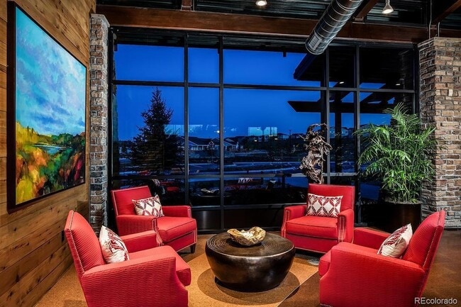 Building Photo - 10803 N Montane Dr