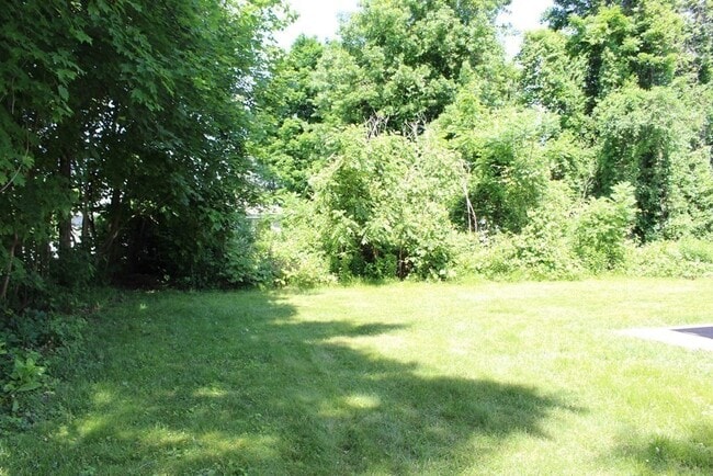 Building Photo - 27 Toledo Ave